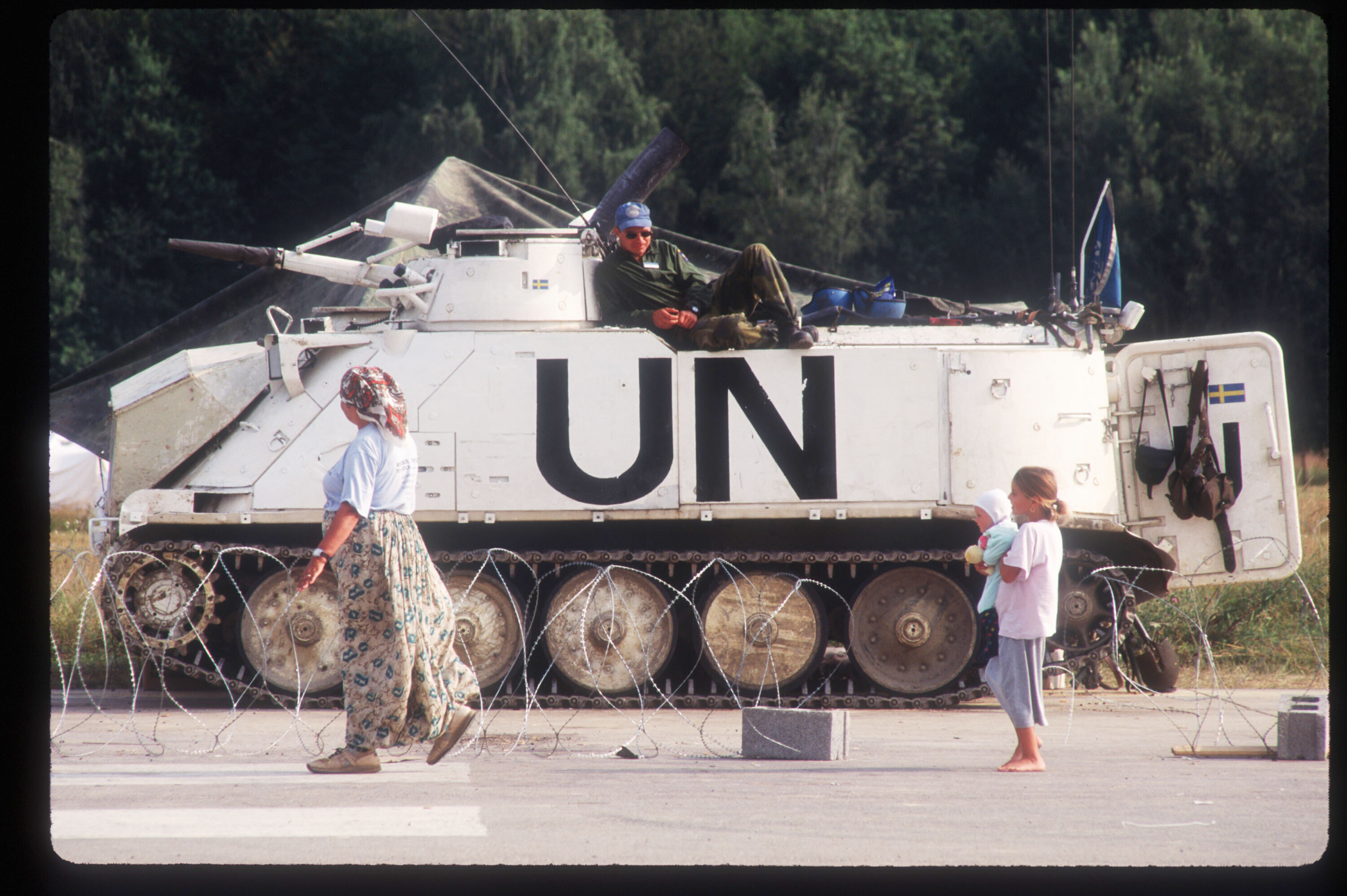 How Do Humanitarian Corridors, Cease-Fires, and Pauses Address Violence in Conflict?