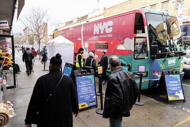 Free COVID Vaccine, no takers, Mobile Vaccine Clinic, 37-68 90th Street, Queens, March 26, 2022.